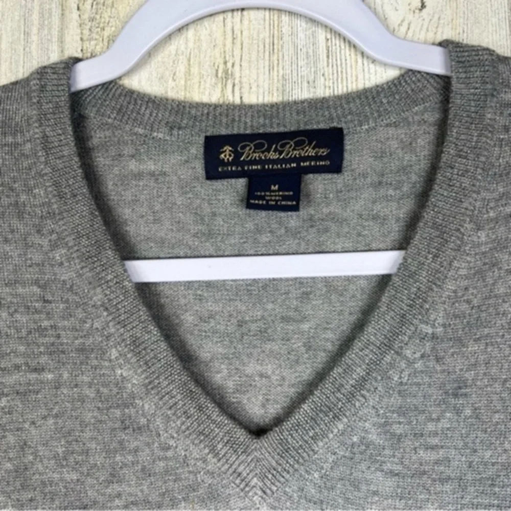 Brooks Brother Mens Extra Fine Merino‎ Wool Vest Size XL Grey V-neck